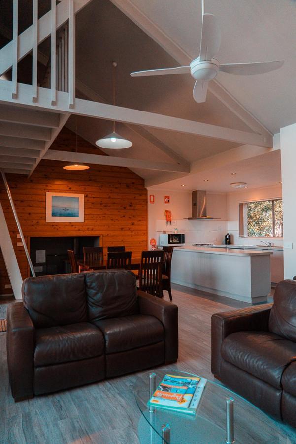 Waterfront Retreat At Wattle Point Villa Forge Creek Екстериор снимка