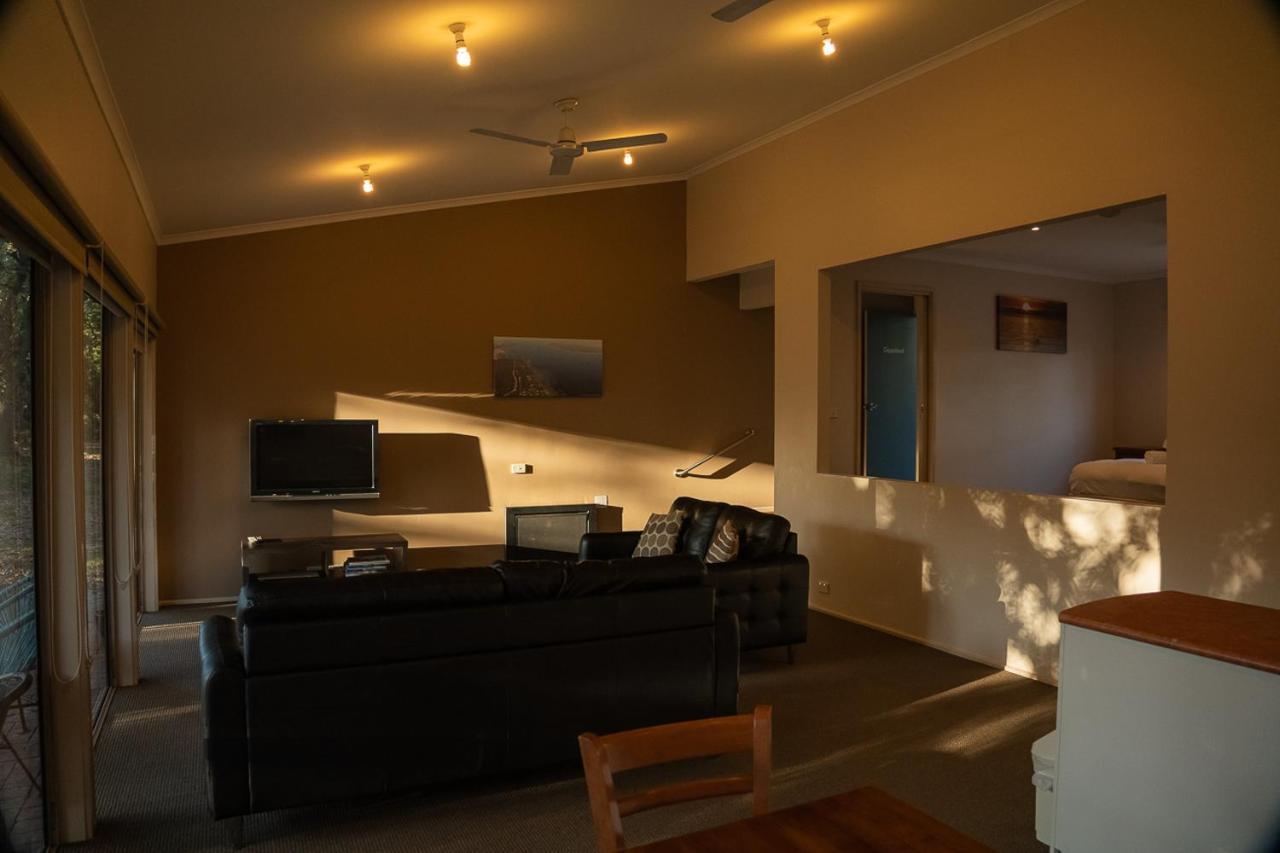 Waterfront Retreat At Wattle Point Villa Forge Creek Екстериор снимка