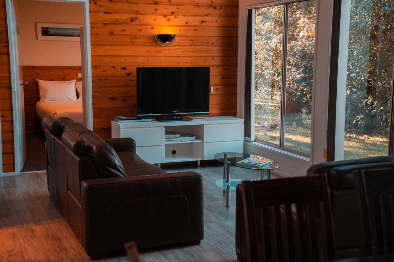 Waterfront Retreat At Wattle Point Villa Forge Creek Екстериор снимка
